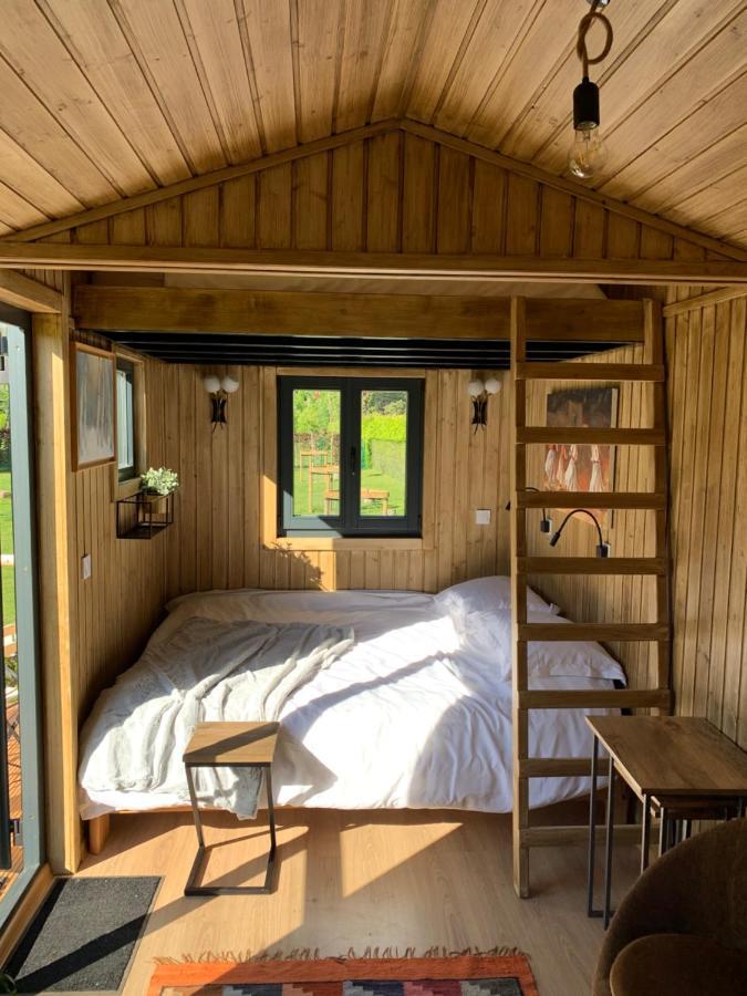 Отель Joly Tiny House Оверейсе Экстерьер фото