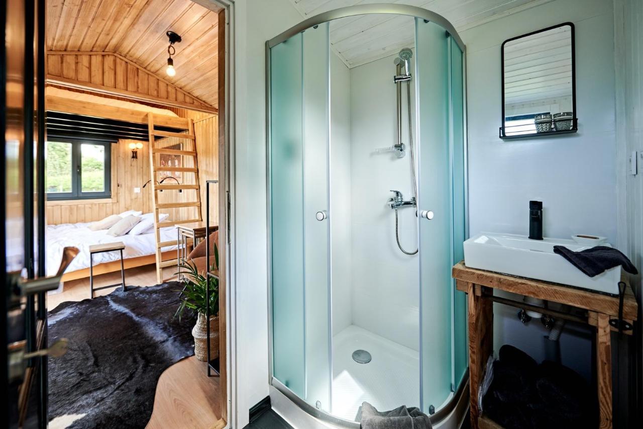 Отель Joly Tiny House Оверейсе Экстерьер фото